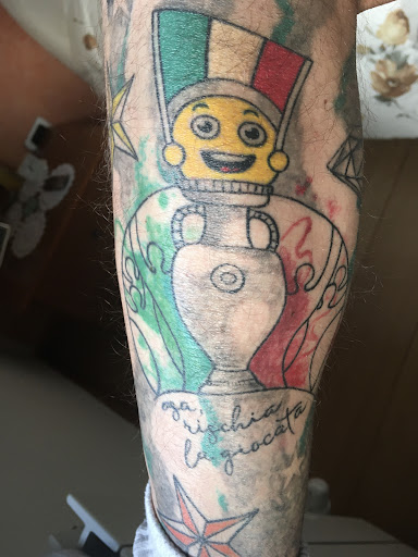 HYPER TATTOO STUDIO - Visual