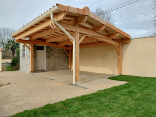 Photo n°8 de Uzureau Frères à Yzernay (Menuisier)