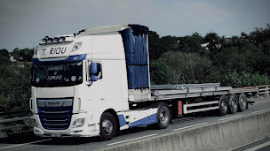 Photo n°3 de Transports Thierry Riou à Autheuil-Authouillet (Services de stockage d'archives)