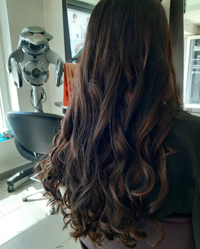 Model Hair Coiffure - Thumbnail