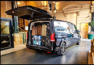 Photo n°9 de Taxivtcparis à Paris (Service de transport)