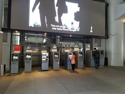 Photos of HSBC Main Building Express Banking