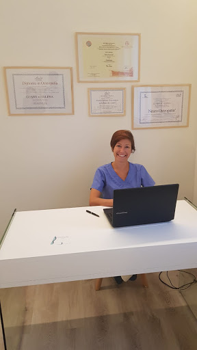 Dr.ssa Elena Guarraci - osteopata e fisioterapista Logo