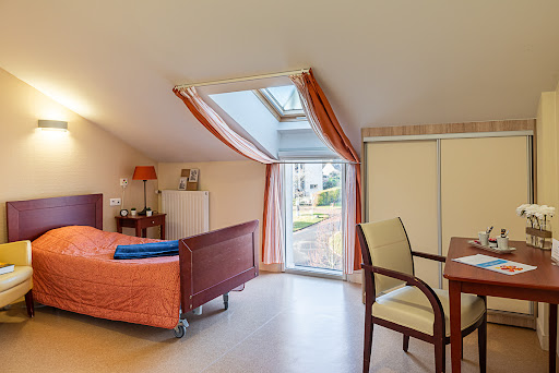Photo de Résidence Le Petit Castel - EHPAD à Chambray-lès-Tours (37170)