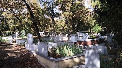 Cekmekoy Old Cemetery