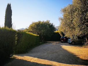 Photo n°4 de La Coucarelle : location gîte meublé de tourisme au calme, 4 personnes. à Aubagne (Location d'appartement de vacances)