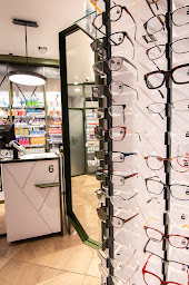 Photo n°4 de Pharmacie de la Place Ronde à Lyon (Pharmacie vétérinaire)