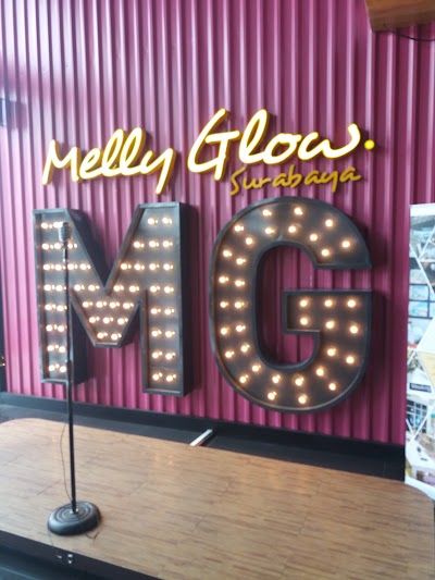 photo of Melly Glow Family Karaoke