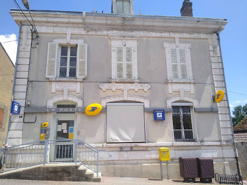 La Poste à CERCY LA TOUR