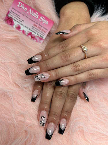 Diva Nails Spa interior view