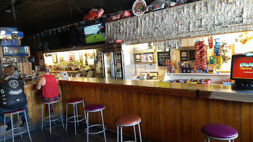 Burt's Bar - Visual