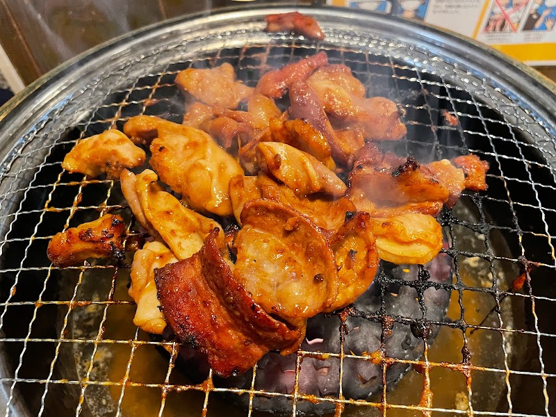 昭和大衆ホルモン酒場 トラヤ