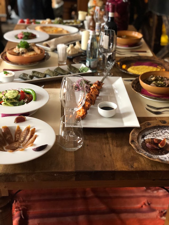 Georgian Restaurant, Gruzie Restaurant