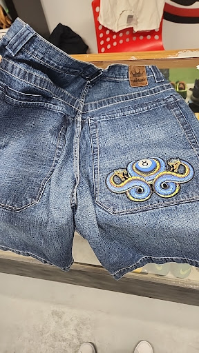 Big Closet Vintage - Thumbnail