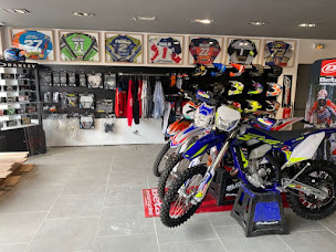 Photo n°22 de Speed Racer à Sainte-Maxime (Magasin de motos)