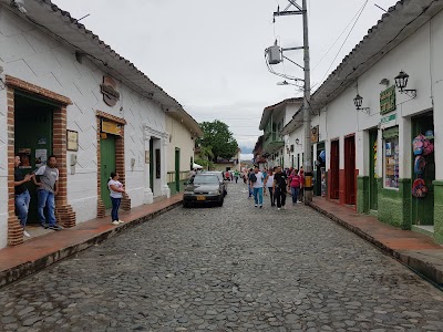 Photos of Surtimax Santa Fe de Antioquia