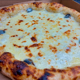 Photo n°8 de Pizzoli - Pizzeria itinérante à Villette-lès-Arbois (Pizzas à emporter)