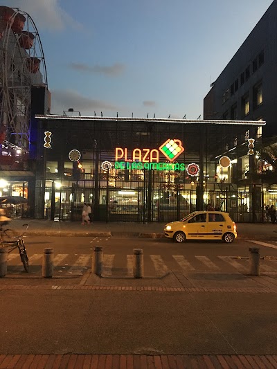Photos of Mall Plaza de las Americas
