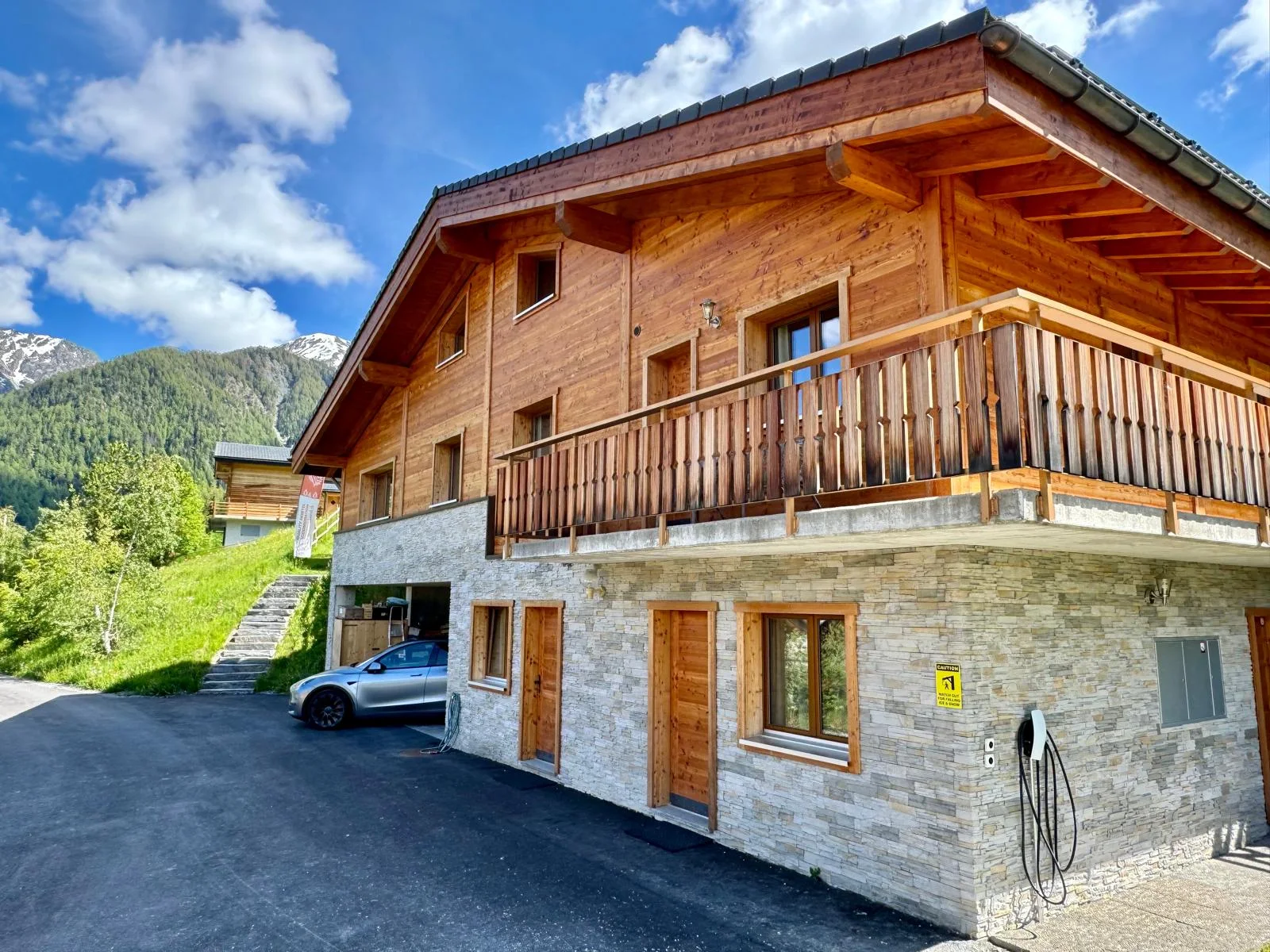La Tzoum'Hostel & Chalet