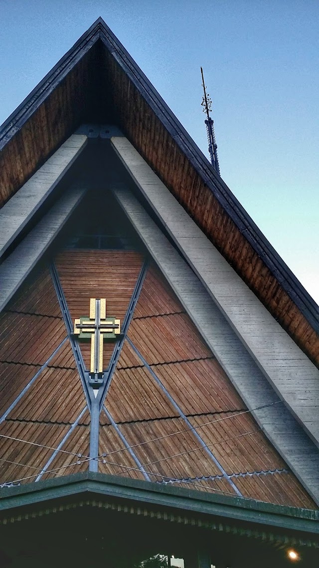 CHIESA AL VILLAGGIO ENI (STUDIO GELLNER, CARLO SCARPA)