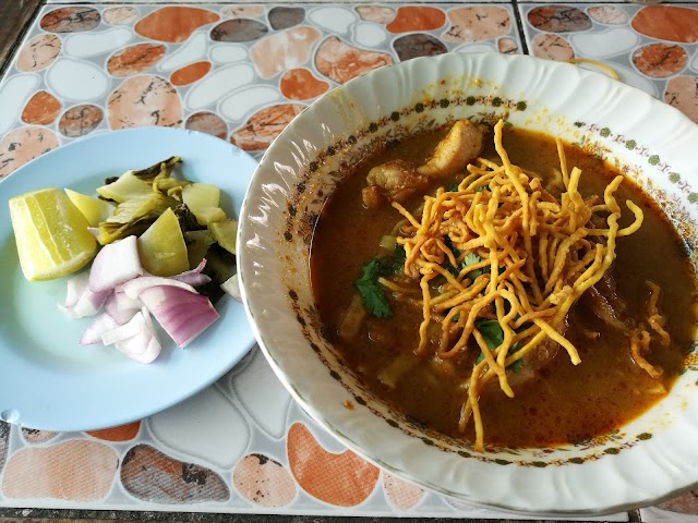 Khao Soi Khun Yai