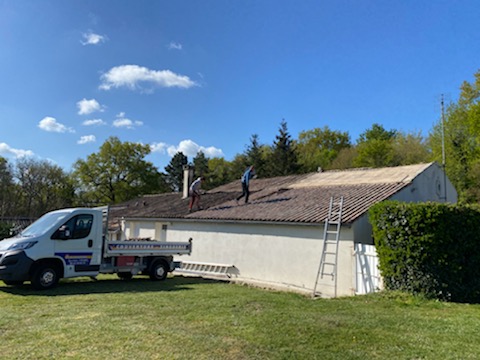 Photo de Douchet Tony Couverture à Semussac (17120)