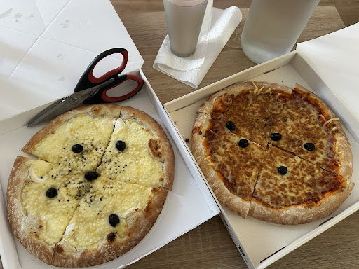 Pizzas dino Distributeur