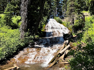 Umbrella Falls