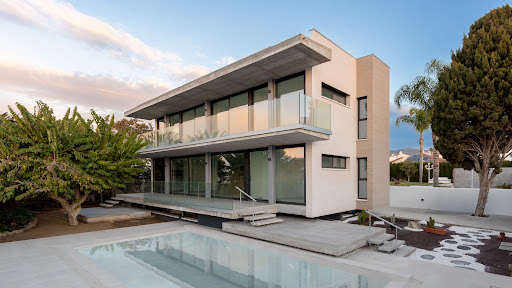 Leba Constructora - Visual