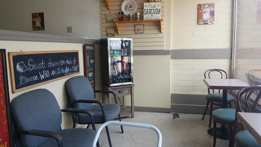 Aardvark's Pizza & Wings Gallery - Canada