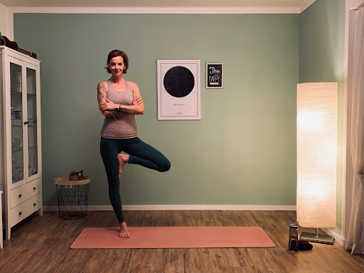 Pilates mit Daniela Hopp Logo
