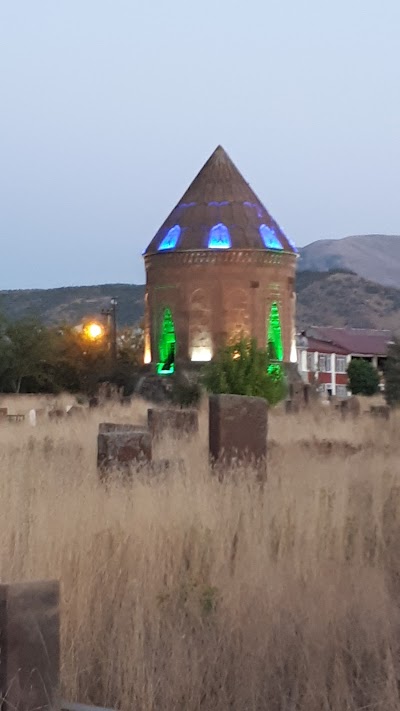 Kalender Baba Türbesi