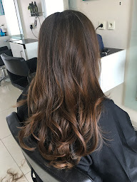 Photo n°11 de L'Atelier de Laura à Halluin (Salon de coiffure)