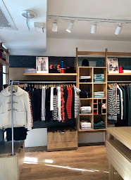 Photo n°8 de SAINT JAMES - Cherbourg à Cherbourg-en-Cotentin (Magasin de vêtements pour femmes)