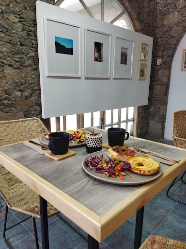 Lazlo Café & Brooklyn English Academy - Thumbnail