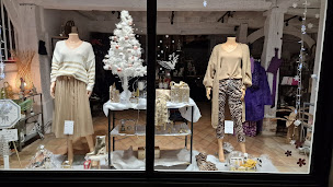 Photo n°16 de Les Jolies Choses à Châtillon-sur-Chalaronne (Magasin de vêtements)