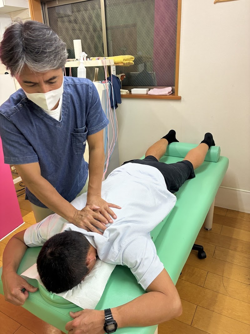 東伏見 まる接骨院