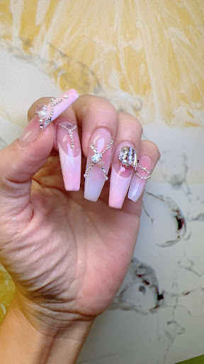Be Licious Nails - Thumbnail