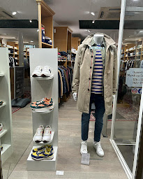 Photo n°4 de L'élégant Angoulême à Angoulême (Magasin de vêtements pour hommes)