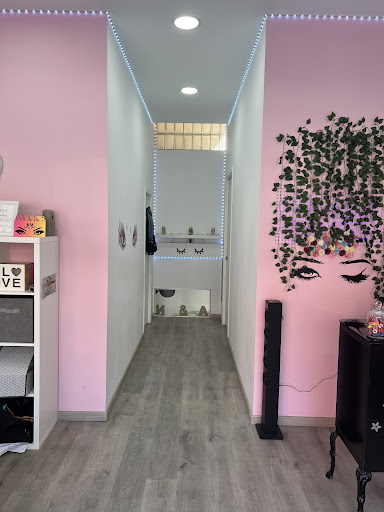 KM Centro de Estética - Thumbnail