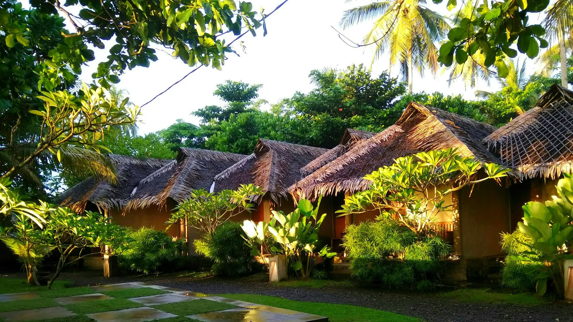 Bale Karang Beach Cottages