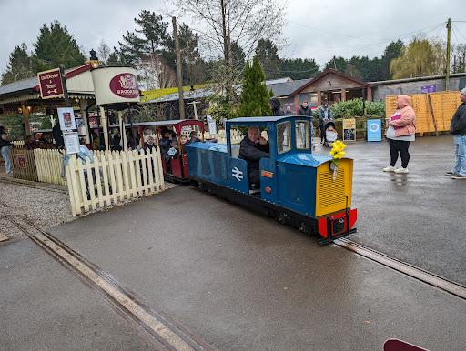 The Really Useful Station Shop - Thumbnail