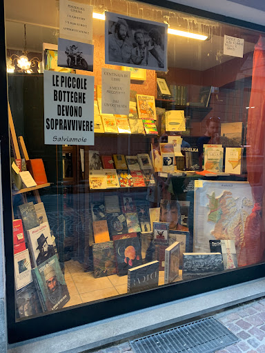 Libreria Milton - Thumbnail