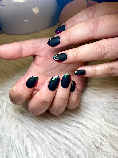 Spectral Art Nail Studio - Thumbnail