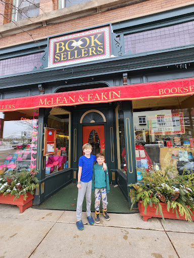 McLean and Eakin - Visual