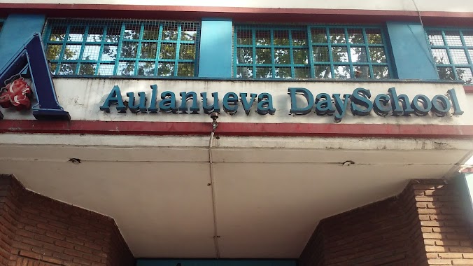 Aula Nueva Day School, Author: E B