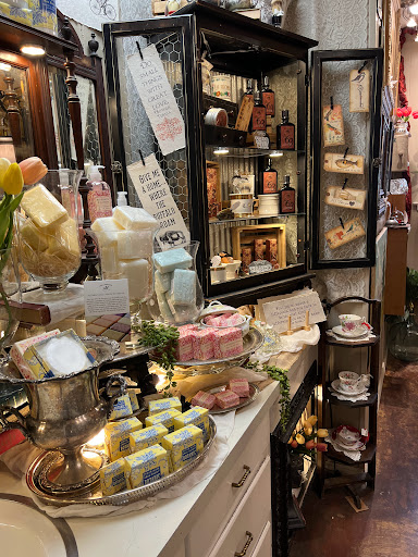 Golightly's Antiques - Thumbnail