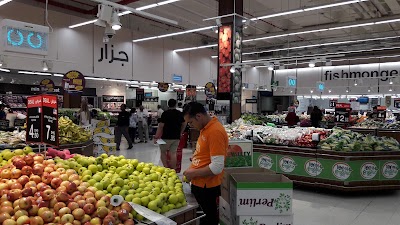 Photos of Spinneys Al Ghurair