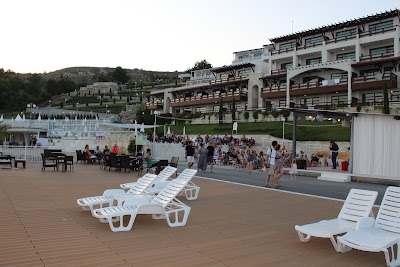 Photos of Hotel "White Lagoon"