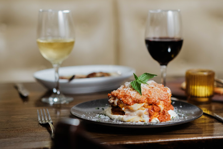 Mercato Kitchen & Cocktails by null